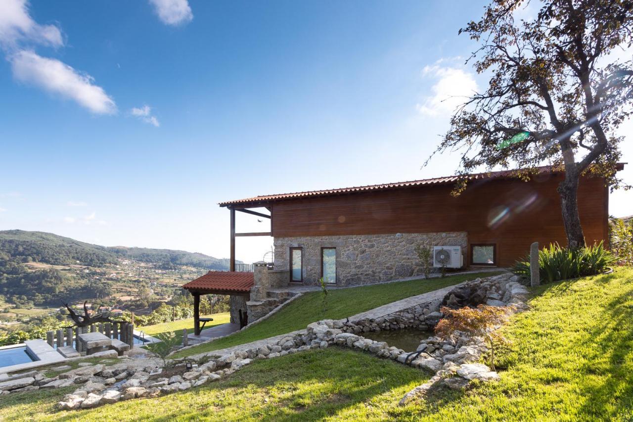 Abracos Dos Avos - Casas Do Monte